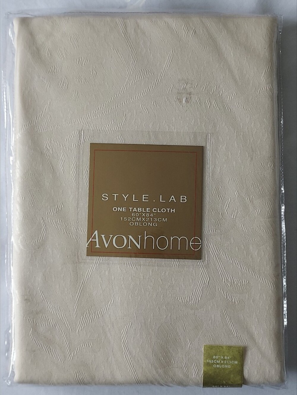 Avon Home Style.Lab Cream Jacquard Oblong Tablecloth